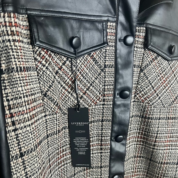 Liverpool Shacket - Picture 2 of 7